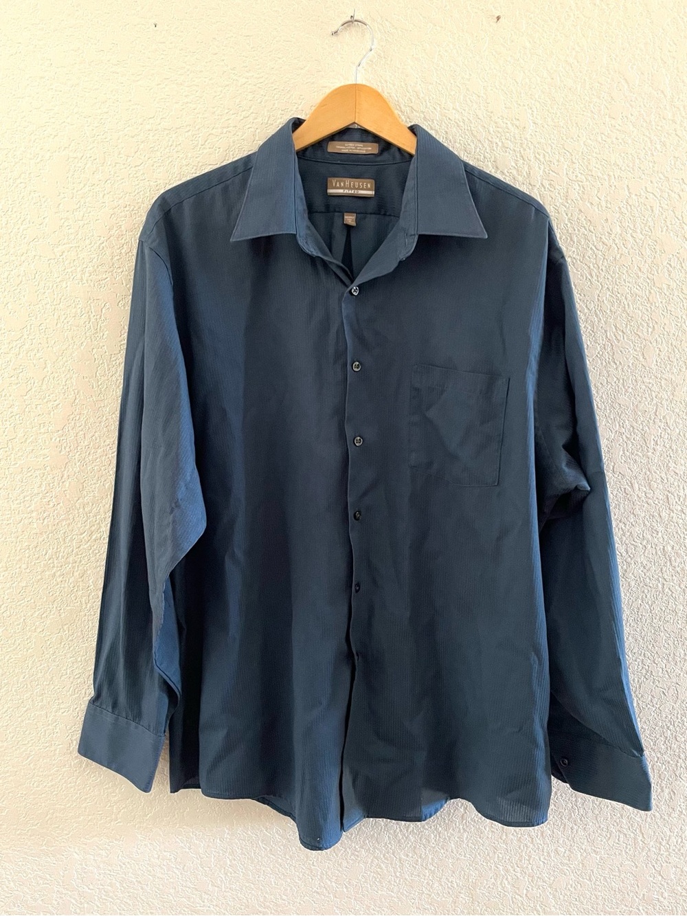 Van Heusen Blue Long-Sleeve Button-Up Dress Shirt Sz 18 34/35 Business Casual